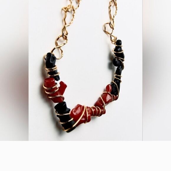 ZARA SET MATCHING SET FAUX CORAL NECKLACE AND RING - Picture 10 of 11